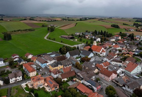 Drone image, view of the village, Mettmach, Innviertel, Upper Austria, Austria