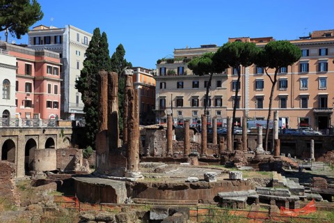 Largo di Torre Argentina, a square in the Pigna neighbourhood of Rome on the ancient Campus