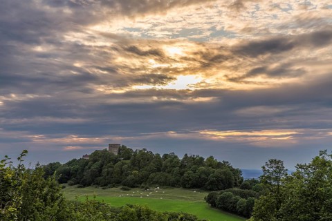 View from Gügel to Giechburg Castle at sunset, Scheßlitz, Upper Franconia, Bavaria, Germany