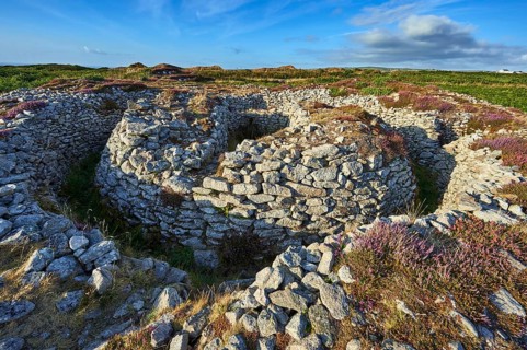 Ballowall Barrow prehistoric chambered tomb, Carn Gluze, Ballowall Common, near St Just in