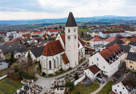 Drone image, local view, parish church, Wartberg ob der Aist, Mühlviertel, Upper Austria, Austria