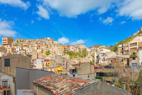 View of Enna historic district, Enna, Siclly, Italy