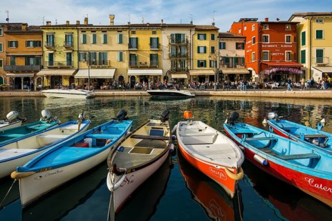 Picturesque village with colorful houses on the lake, Lazise, Lake Garda, Verona province, Veneto