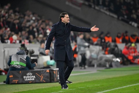 Coach Gerardo Seoane BSC Young Boys Bern on the sidelines gesture gesture soccer, UEFA EUROPA