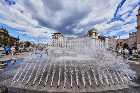 Fountain, water fountain, frozen movement, general architecture, residential and commercial