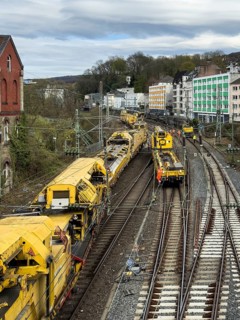 General renovation of Deutsche Bahn on the Hagen Wuppertal Cologne line, rapid conversion machine