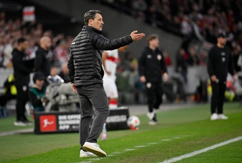 Coach Niko Kovac Borussia Dortmund BVB on the sidelines gesture coach Sebastian Hoeness VfB