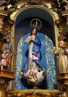 Sacred artwork in the Igreja Paroquial de Santo Ildefonso, Santo Ildefonso Church and Museum,