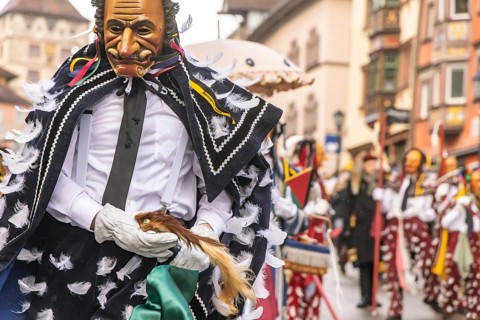 The highlight of the Swabian-Alemannic carnival is the fool's jump in Rottweil. Around 4000 fools