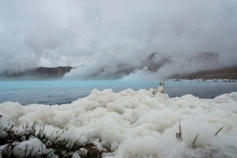 Iceland, Europe, Northern Europe, Scandinavia, smoking lake, gyser, white foam, blue water, water