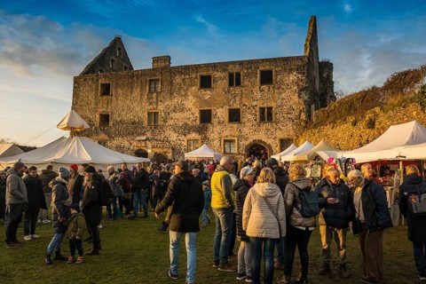 Medieval Christmas market, sunset, Burkheim, Vogtsburg, Kaiserstuhl, Baden-Württemberg, Germany
