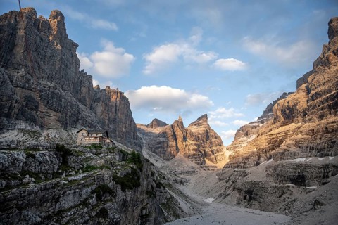 Rifugio Alberto e Maria ai Brentei, Castelletto Superiore and Cima Sella mountain peaks, Bocca di