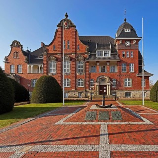 The old town hall in neo-gothic style, Papenburg, Emsland, Lower Saxony, Germany