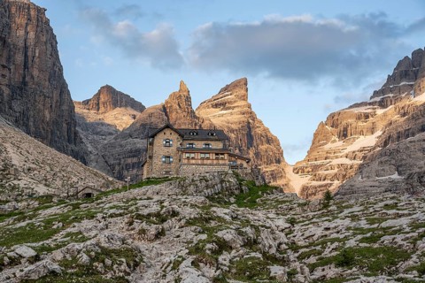 Sunset, Refugio Francis Fox Tuckett Alpine Club Hut, mountain peaks of the Brenta Mountains,