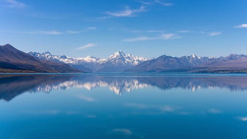 Landscape with mountains and lake. Lake Pukaki and Mount Cook. Aoraki Mount Cook National Park,