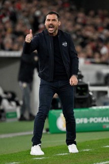 Coach Coach Zsolt Löw RasenBallsport RB Leipzig RBL Gesture Gesture Thumbs up Semi-final, DFB Cup,