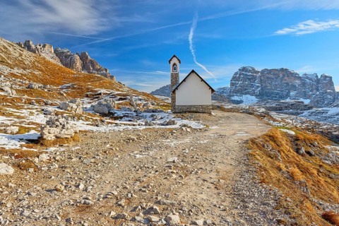 Cappella degli Alpini, chapel, autumn, snow, blue sky, hiking, nobody, mountains, Dolomites,