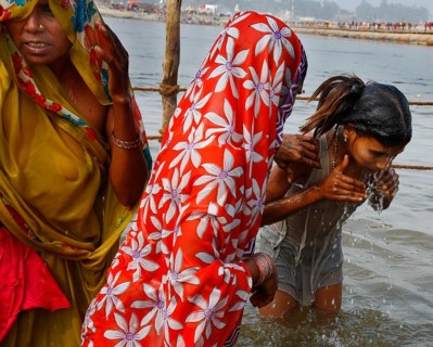 Allahabad, India, 20.01.10 - Hindus meet at Magh Mela in Allahabad to take a holy bath at the