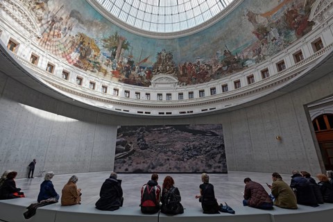 Bourse de Commerce, Pinault Collection, museum visitors in the historic rotunda, concrete cylinder