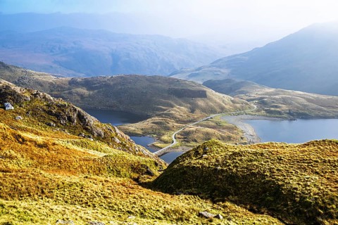 Pyg Track over Llyn Llydaw lake, Pen-y-Pass, mountain pass, Snowdonia, Gwynedd, north-west Wales,