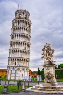 Leaning Tower of Pisa, Tuscany, Italy