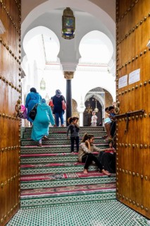 Alley in the old town, Souk, Fez El Bali, Medina, UNESCO World Heritage Site, Fez, Morocco