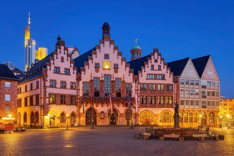 The lights on Römerberg in Frankfurt am Main glow in the morning, Frankfurt am Main, Hesse, Germany