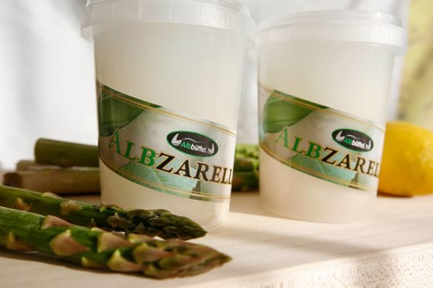 Albzarella, buffalo mozzarella from the Swabian Alb, cream cheese from Hohensteiner Hofkäserei
