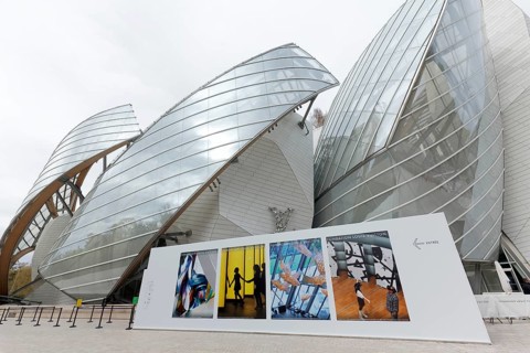 Louis Vuitton Foundation, Le vaisseau de verre, glass ship, futuristic building by architect Frank