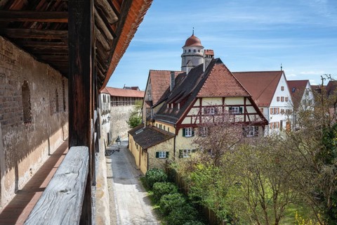 The historic rampart of the completely preserved, approx. 2.7 kilometers long city wall in the old
