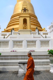 Bangkok, Thailand. February 20th 2025. The distinctive Buddhist architecture of the golden stupa or