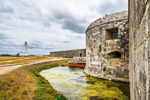 Hurst Point Lighthouse and Hurst Castle, Hurst Spit, Milford on Sea, Lymington, Hampshire, UK
