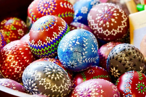 Easter, Easter, Easter eggs in an Easter basket, blown-out colored eggs, Sorbian customs, bossing