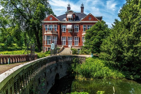 Villa Jamin, built for chocolate manufacturer Jamin, at Parklaan 17 in the Het Scheepvaartkwartier