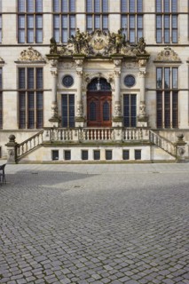 Entrance to the Schütting, the Chamber of Industry and Commerce IHK for Bremen and Bremerhaven on