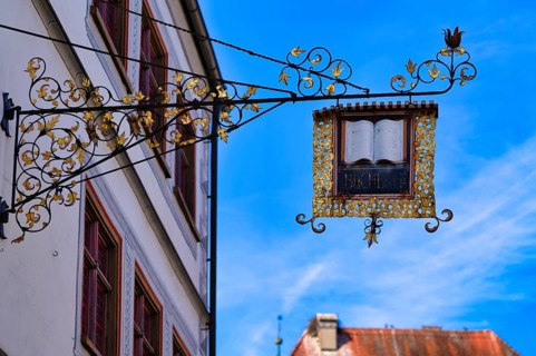 Nose sign, library guild sign, old town, Wangen im Allgäu, Bavaria, Germany