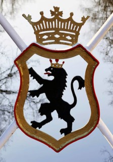 City coat of arms on the main canal, detail, Papenburg, Emsland, Lower Saxony, Germany