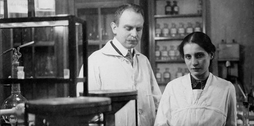 LLise Meitner and Otto cock in the laboratory, Kaiser Wilhelm Institute for Chemistry, 1912,