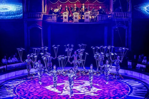 Artists at the 21st Original Roncalli Christmas Circus Berlin in Berlin's Tempodrom on 19.12.2025