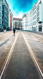 Public transport strike, lonely jogger on Große Präsidenternstraße where the tram terminal is