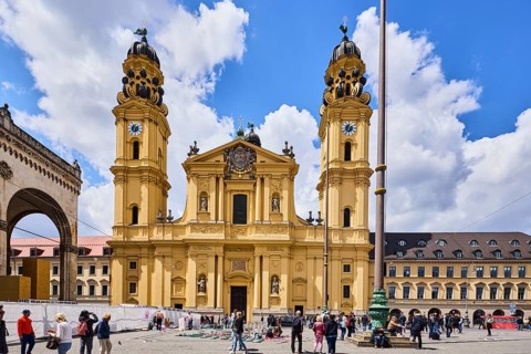 Theatine Church, St. Cajetan and Adelaide, double tower, Italian high baroque style, Feldherrnhalle