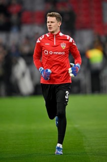 Goalkeeper Alexander Nübel VfB Stuttgart (33) portrait, warm-up, training, Allianz Arena, Munich,
