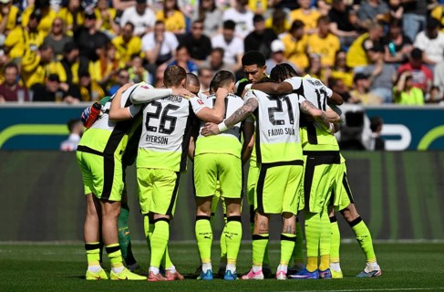 Team building, circle of the team in front of the start of the game Borussia Dortmund BVB soccer