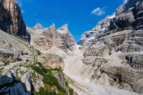 Mountain valley, Castelletto Superiore and Cima Sella peaks, back Scharte Bocca di Tuckett, Brenta