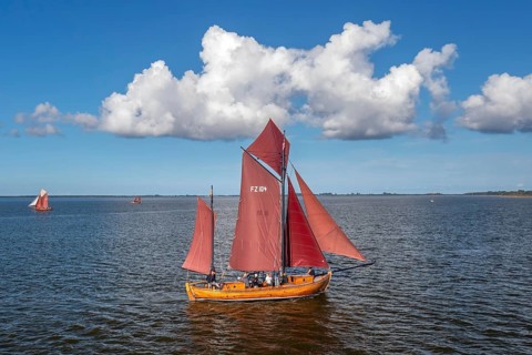 Zeesenboot, Zeesboot, Zeeskahn, traditional wooden wide-hulled sailing boat, Haffboot in