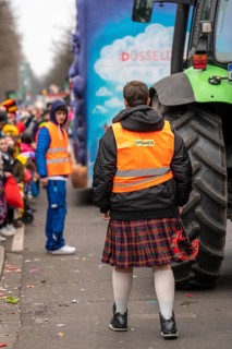 Rose Monday parade in Düsseldorf, Private security services, Security deployed at street carnival,
