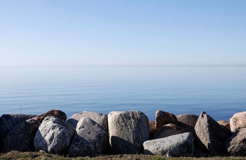 Morning atmosphere with calm seas on the Baltic Sea, island of Fehmarn, 08.04.2026, Fehmarn,