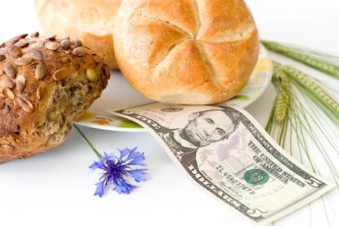 Various rolls with a 5 US dollar note, an expensive breakfast, Studio, Hesse, Federal Republic of