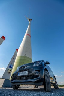 Bürgerwindpark Westernfeld-Buchgarten, near Lichtenau, 11 wind turbines, free charging station for