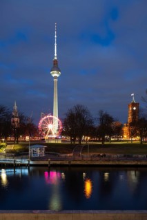View over the Spree to the city centre park, Ferris wheel in front of the TV tower, Red City Hall,